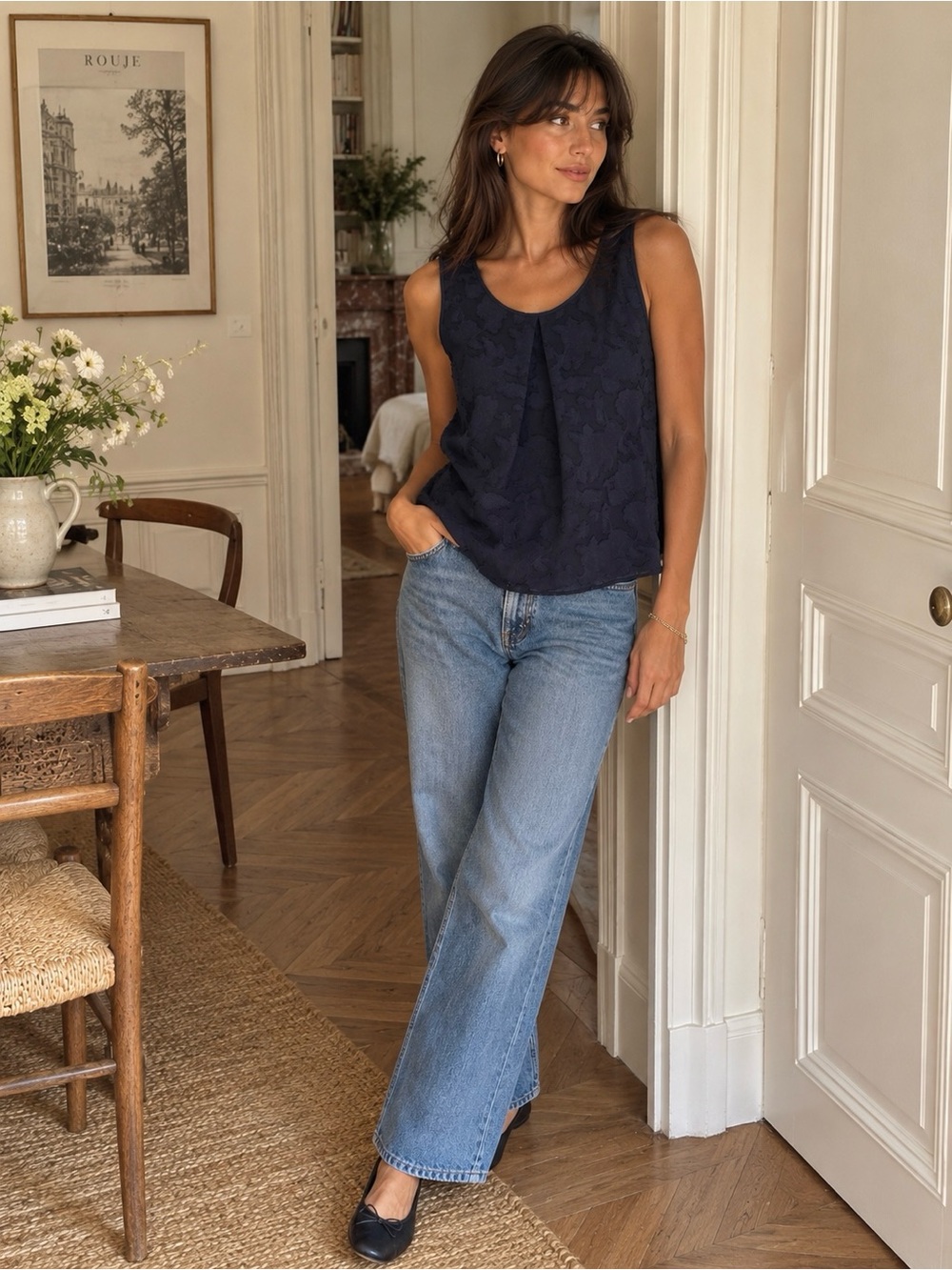 St. John Navy Floral Jacquard Silk Lined Sleeveless Blouse Top M Quiet Luxury